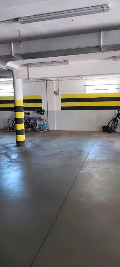 Cosmopolitan Apartament Z Bezplatnym, Prywatnym Parkingiem W Hali Garazowej Stary Toruń Екстериор снимка